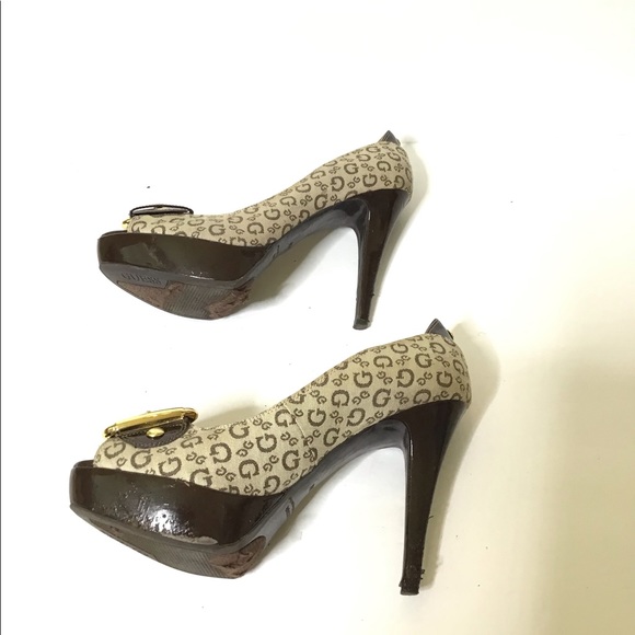 🚨guess tan logo print peep toe platform heels 7.5 - Picture 4 of 5